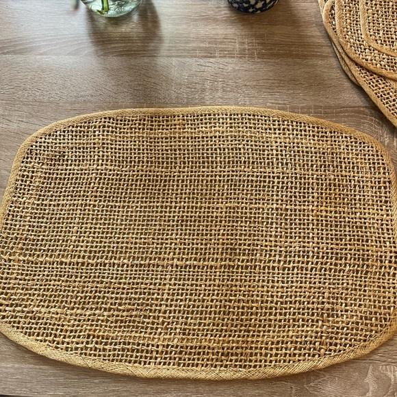 Vintage Albaca Fiber Set of 4 Woven Tan Placemats - Picture 5 of 7